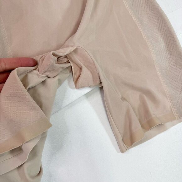 Assets Red Hot Label by Spanx Luxe & Lean Bodysuit XL Nude Open Bust Mid Thigh - Picture 4 of 8